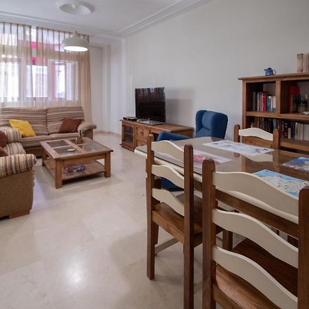Apartamento Nuestra Andalucia - Cadiz Centro - Parking ภายนอก รูปภาพ