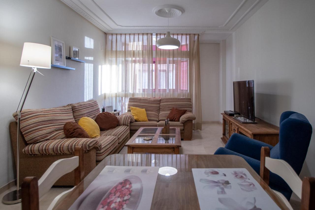 Apartamento Nuestra Andalucia - Cadiz Centro - Parking ภายนอก รูปภาพ
