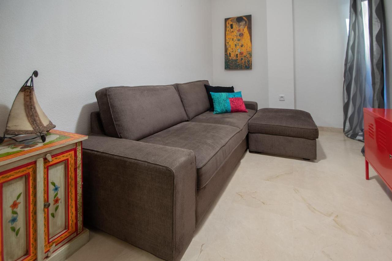 Apartamento Nuestra Andalucia - Cadiz Centro - Parking ภายนอก รูปภาพ