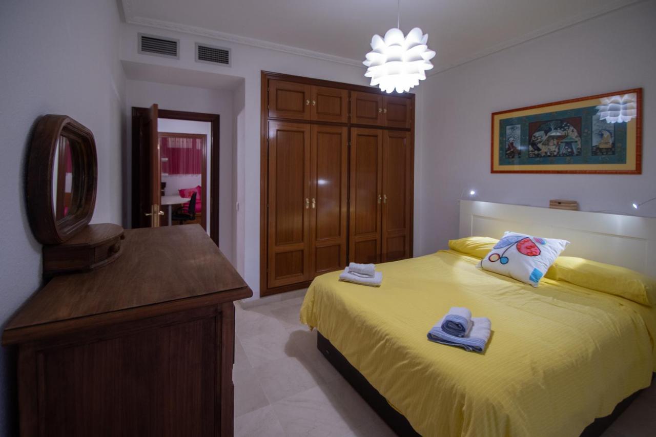 Apartamento Nuestra Andalucia - Cadiz Centro - Parking ภายนอก รูปภาพ