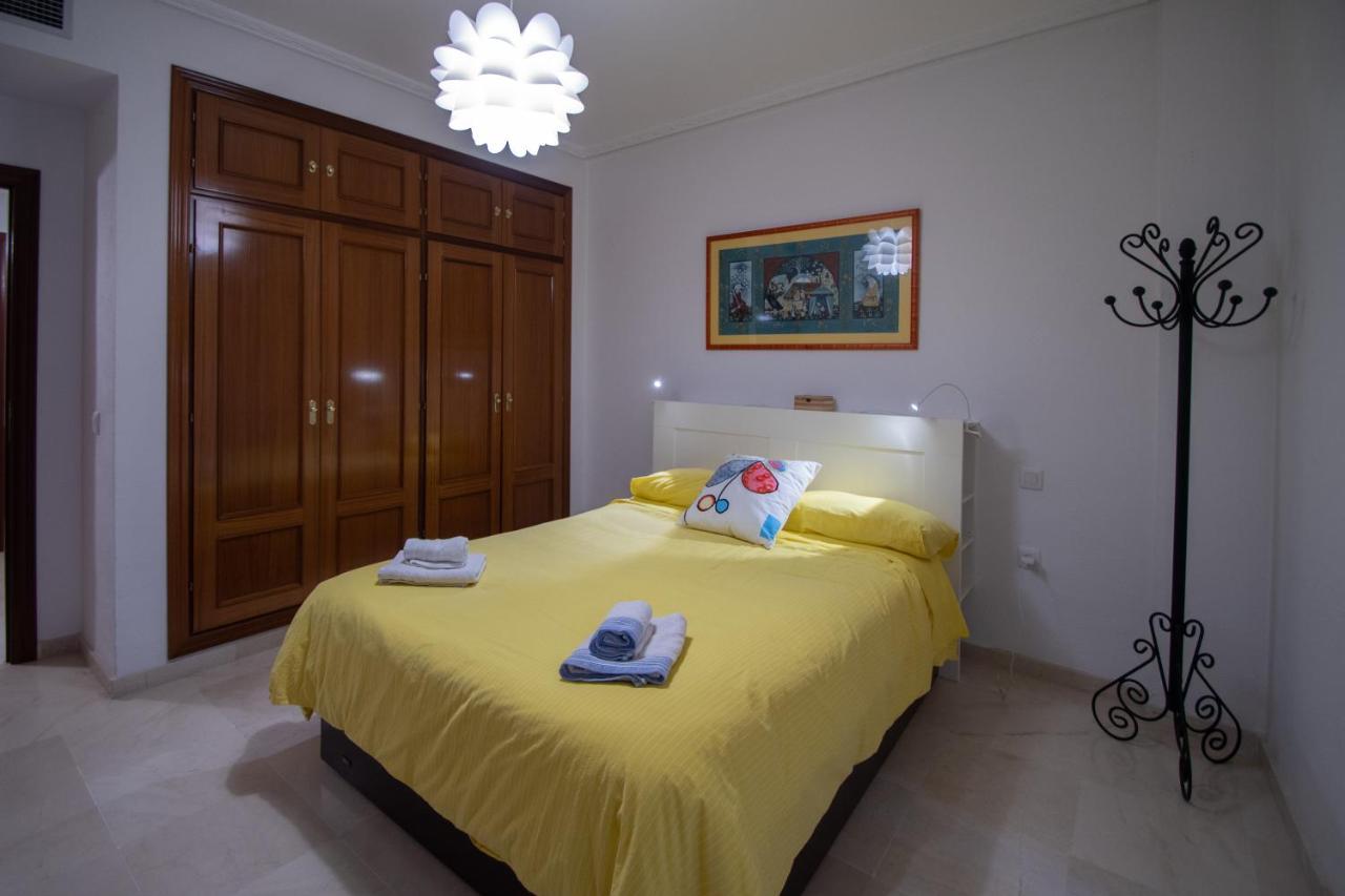 Apartamento Nuestra Andalucia - Cadiz Centro - Parking ภายนอก รูปภาพ