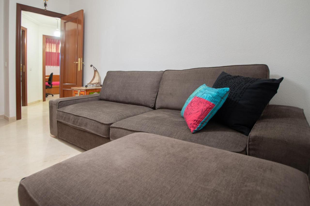 Apartamento Nuestra Andalucia - Cadiz Centro - Parking ภายนอก รูปภาพ